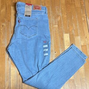 NWT Levis 721 High Rise skinny jeans